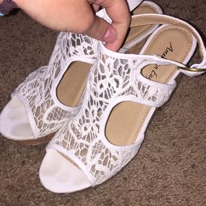 American Eagle white lace heels